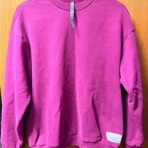 Vuori Restore Oversized Crewneck in Magenta